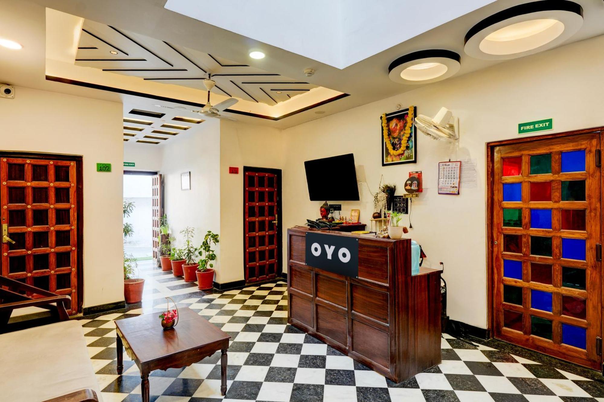 Hotel O Lake N Hill View Udaipur Buitenkant foto
